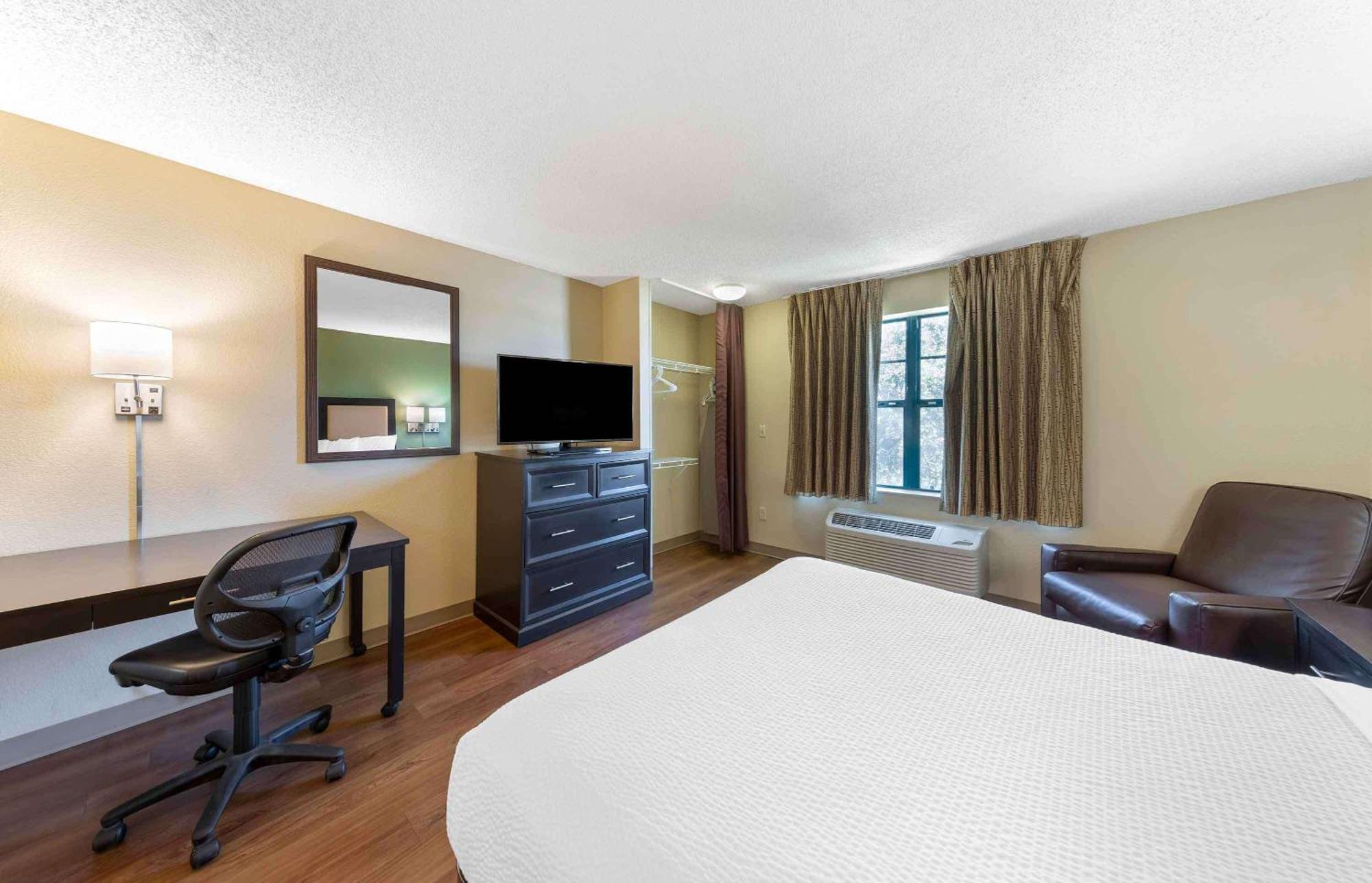 Extended America - - Downtown Hotel Anchorage